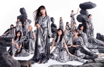櫻坂46、13thシングル『Unhappy birthday構文』新ビジュアル公開　三期生 村井優が初センター