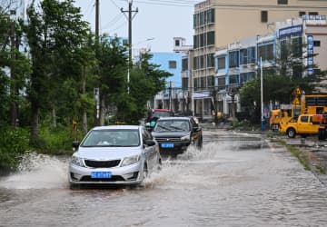 台風21号、中国海南省文昌市で14級の突風観測