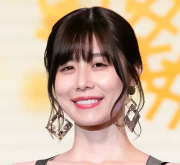 「1年かけて約10kg減量しました」　有村藍里35歳、ビフォーアフターに称賛の声「めっちゃスゴイ」「素敵」