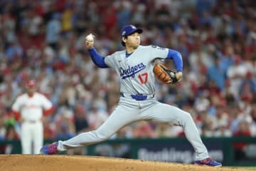 「我々は歴史の目撃者であり続けるだけ」　大谷がプレーオフ初登板、９奪三振で白星