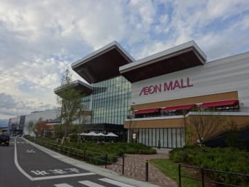売場面積・店舗数ともに県内最大規模 「イオンモール須坂」がオープン！