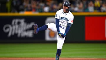 イチロー氏の“愛弟子”フリオが試合決する値千金の一打「ファンもチームも、全員が試合に熱中してる。最高の瞬間だったよ」