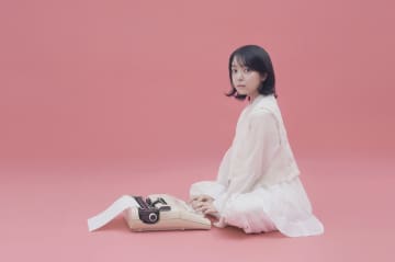 上白石萌音、ニューアルバム『texte』来年リリース＆新アー写公開　神戸、横浜でライブ開催も