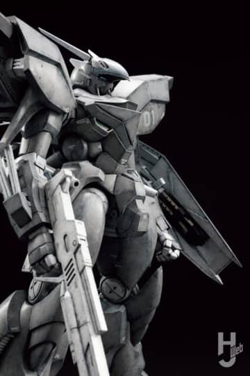 いよいよ発売される「PLAMAX ドラグナー1」をMAX渡辺が自ら塗装！艦載機のイメージで色褪せたロービジリティーカラーに仕上げる