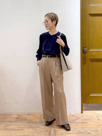 大人が似合う“ベージュ”！【グローバルワーク】40・50代コーデを格上げする「きれいめパンツ」