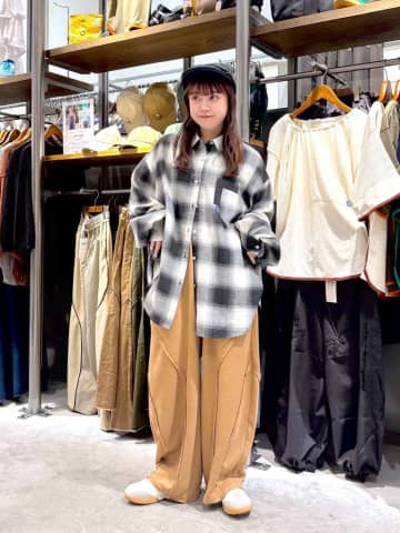 オーバーサイズを着こなしたい！【niko and ...】おしゃれ店員さんの「こなれコーデ」