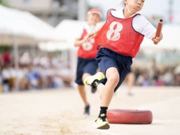 子どもが「運動会、行きたくない…」と言ったとき、親がやってはいけない対応とは【元教員が解説】
