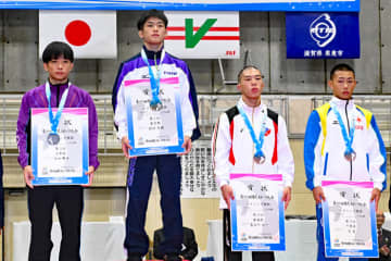 ＜レスリング＞【写真集】2025年国民スポーツ大会／表彰式（少年男子フリースタイル）