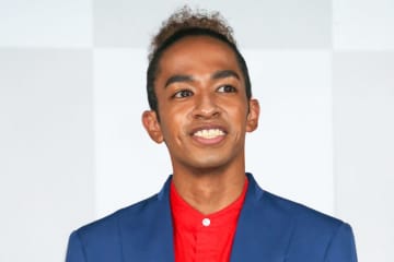 草間リチャード敬太、逮捕からスピード釈放された理由　「状況が変わった」“ある可能性”も指摘