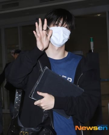 【PHOTO】TXT スビン、ファッションショーを終えてフランスから帰国（動画あり）