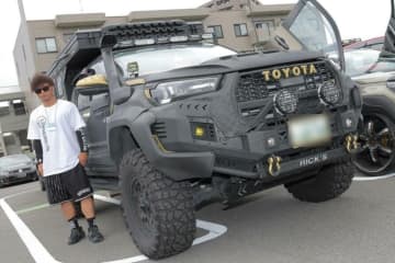 愛犬 × オリジナル設計 ＝ びっくり快適カスタム！　という公式ができあがった　トヨタ ハイラックス（GUN125）【みんなのクルマ】
