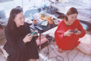 杉咲花が“ドはまり”している擬人化焼肉漫画「ミート・イズ・マイン」とは！？『ミーツ・ザ・ワールド』特別映像