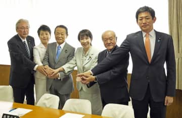 自民、高市執行部が発足　麻生、旧茂木派を重用