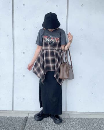 「びっくりするほど細見え！」【しまむら】おしゃれママが絶賛！「1,089円トップス」