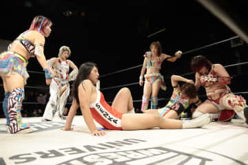 【ノア】女子対抗戦は熱闘ドロー！リング内外で因縁再燃…桃野は岩谷のベルトに照準、彩羽は暁に「悔しいなら勝てよ」と檄！