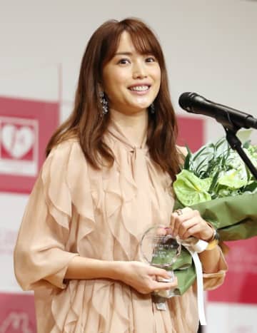 ILMARI、妻・蛯原友里の“呼び方”が「とっても素敵」と話題に「ニヤけました」「キュン」