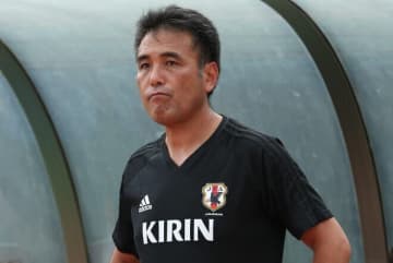 「日本サッカー界の幹部が児童ポルノ画像を閲覧」「客室乗務員がビジネスクラスで目撃」仏紙の報道で全容が明らかに。10年フランス入国禁止、性犯罪者登録…影山氏の主張は？