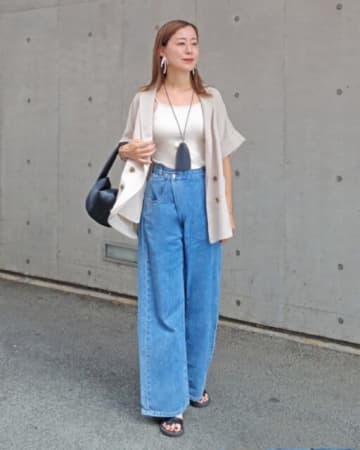 太めのデニムパンツに合う靴は？ 相性のいいシューズ大特集！