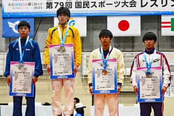＜レスリング＞【写真集】2025年国民スポーツ大会／表彰式（少年男子グレコローマン）