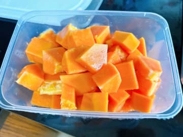 マレーシア移住後、よく食べる黄色いフルーツは？　「熟すとメロンのような味」