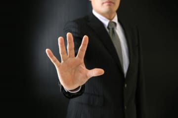 「1人でやらないと力がつかない」と部下を放置する上司。作業に3日以上かかった男性の嘆き