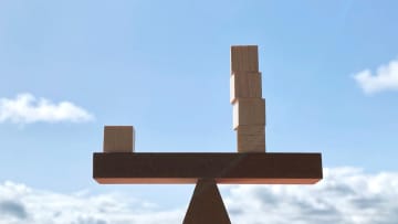 「WCM世界成長株厳選」と「純金ファンド」が急上昇！ マネックス証券ランキングに見る2025年のトレンド