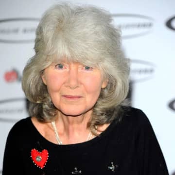 作家のジリー・クーパーが死去、享年88歳