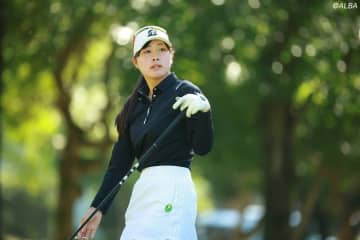 最終プロテスト合格を目指す18歳の荒木七海が2位発進　日本女子OPで姉・優奈以上に堀琴音を応援した理由
