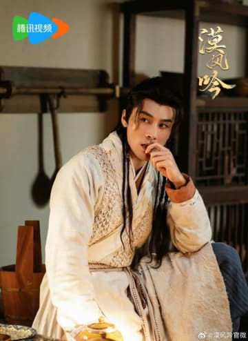 ≪中華ドラマNOW≫「漠風吟（ばくふうぎん） 偽りの公主、熱砂の愛」11話、皇北霜が蔵書閣でレシピ探しをする＝あらすじ・ネタバレ