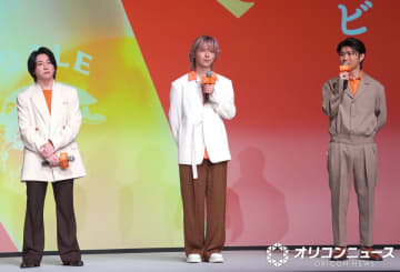 Mrs. GREEN APPLE、オレンジの差し色コーデ　CMに楽曲書き下ろし　綾瀬はるかが絶賛「最高でした」
