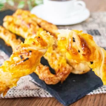 【さつまいもとパイシートがあったら即コレ！】「焼き芋より100倍おいしい♡」さつまいもの簡単おやつレシピ
