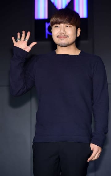 「ただの精神病者と罵倒するのか？」“グループ脱退強要”暴露の韓国歌手、事務所反論に再反論のドロ沼