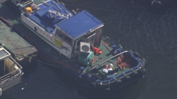 東京・豊洲の運河で作業船2隻が衝突　乗船の5人搬送うち58歳男性死亡　すれ違い時に運転席部分がぶつかったか