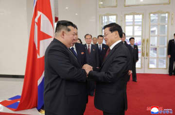 ラオス国家主席が北朝鮮訪問　金正恩氏と会談
