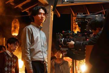 山崎賢人＆土屋太鳳W主演「今際の――」進化したVFXと規格外セットの裏側を映したSPメイキング映像公開