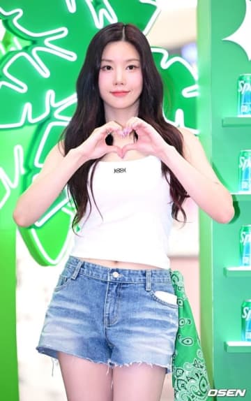 IZ*ONE出身クォン・ウンビ、兄の結婚式費用を全額負担！？「子供の頃の約束を守りたかった」（動画あり）