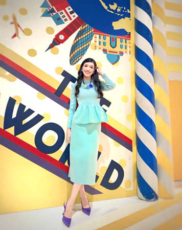 アンミカ、ミントカラーコーデ披露「色は心を映し出す」