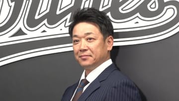 「厳しい練習をして来季羽ばたけるように」ロッテ・サブロー新監督が就任会見で猛練習を予告「精神的にも肉体的にも強いチームに」