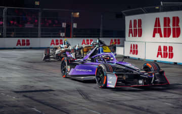 TDK、ポルシェモータースポーツとパートナーシップ締結 フォーミュラEとeスポーツ分野で技術支援