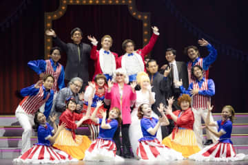 『水谷千重子 50 周年記念公演』新歌舞伎座にて大千穐楽  42公演55000人動員！