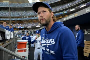 【ＭＬＢ】ドジャースのＰＳ不出場組カーショー、キム・ヘソン待望論「いつ出るんだ」＝韓国メディア