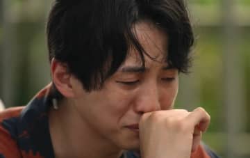 本気で恋した37歳男性がガチ泣きで土下座…26歳美人タレントへの気持ちに気づくのが遅すぎて「俺のためにいてほしい」