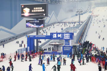 中国・深圳市に大型屋内スキー場開業　連休中20万人利用見込む