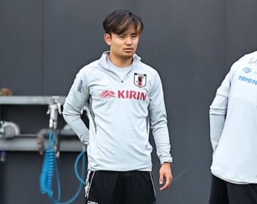「やれるから帰ってきている」別メニューの久保建英、怪我の状態に言及「お金を払って見に来てもらうんで…」
