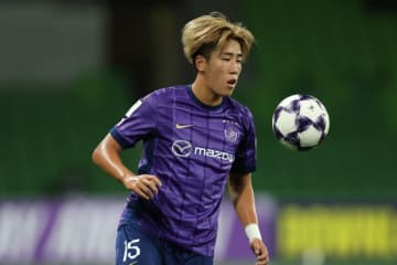 広島、横浜FCに先勝しルヴァン杯決勝進出へ大きく前進！…中野就斗が“超ロングシュート”で追加点