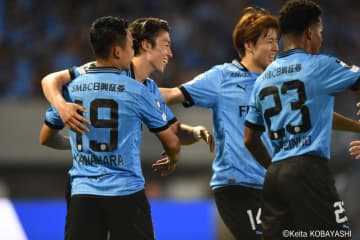 川崎Fがルヴァン杯決勝進出へ王手！　粘る柏を振り切り先勝…伊藤達哉は公式戦4戦連発