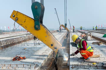 中秋節も建設続く　中国・武漢都市圏の環状高速道路