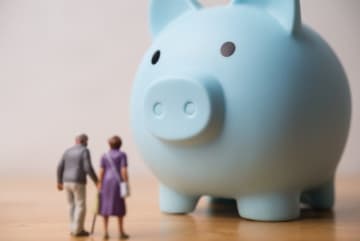 シニア夫婦2人暮らしの食費は月いくらが目安？ 年金生活でのやりくりポイントは？