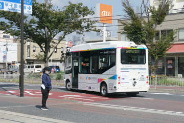 阪神電鉄の「自動運転バス」、実証実験で無料の一般利用スタート