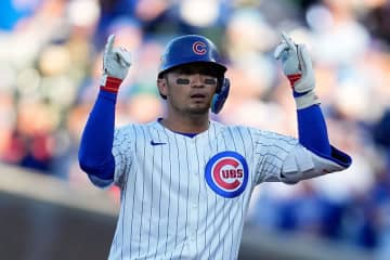 崖っぷちカブス、シリーズ初勝利　接戦制し1勝2敗、本拠地熱狂…鈴木誠也は痛烈二塁打
